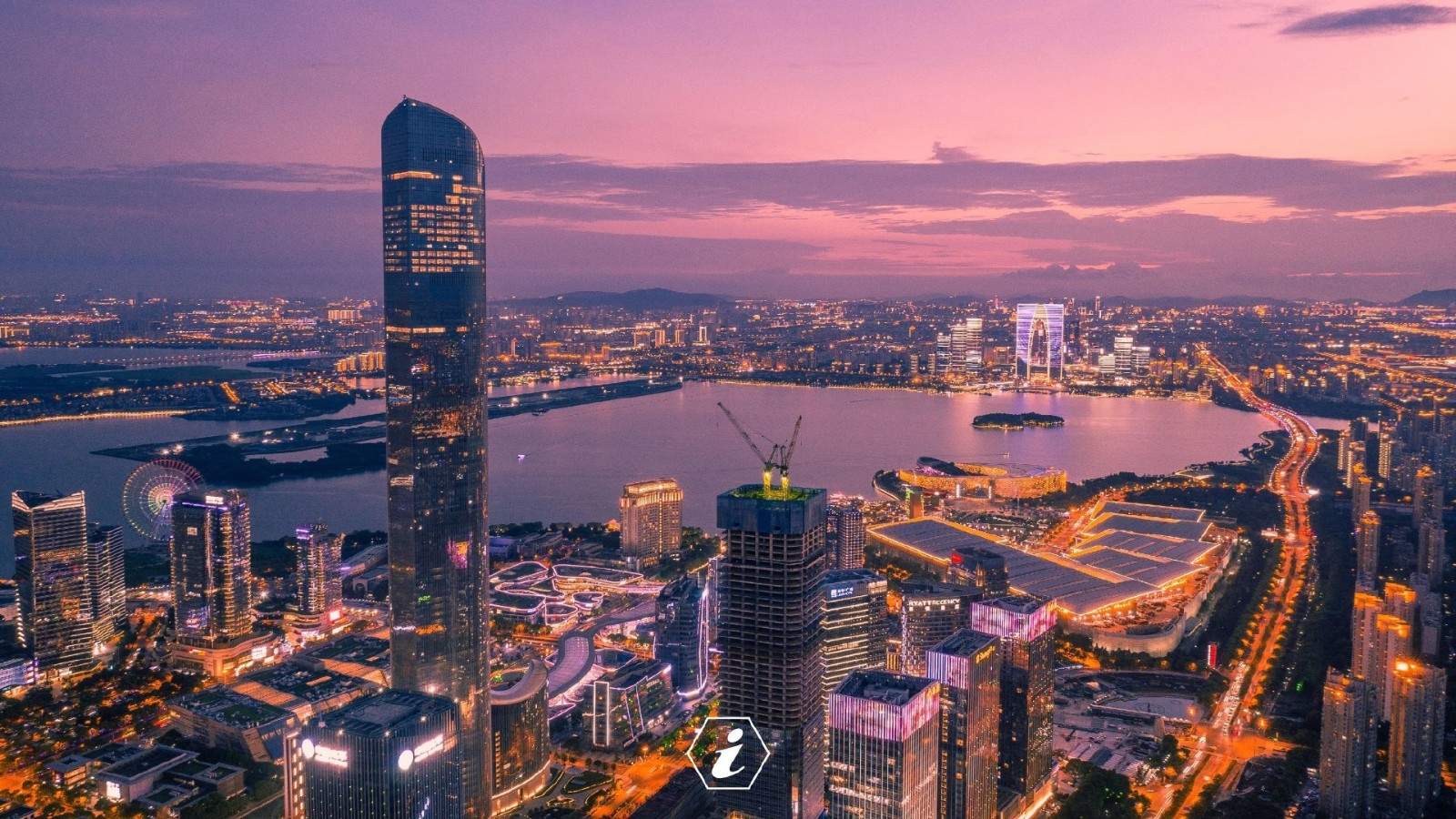 Jinji Lake Business District